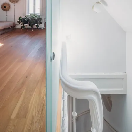 Big Loft 100m From Апартаменты