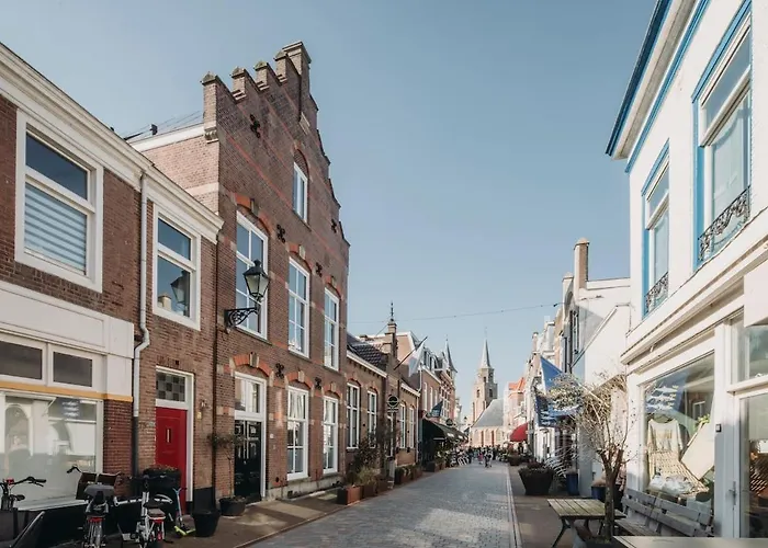 Big Loft 100m From Apartmán Haag